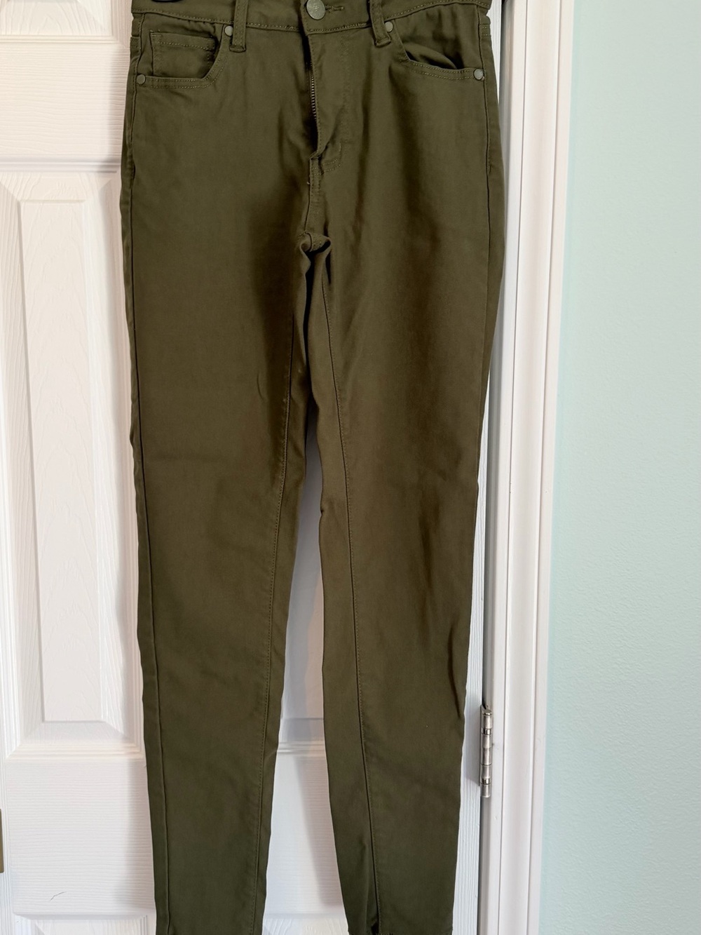Hybrid & company Olive Green Skinny Pants